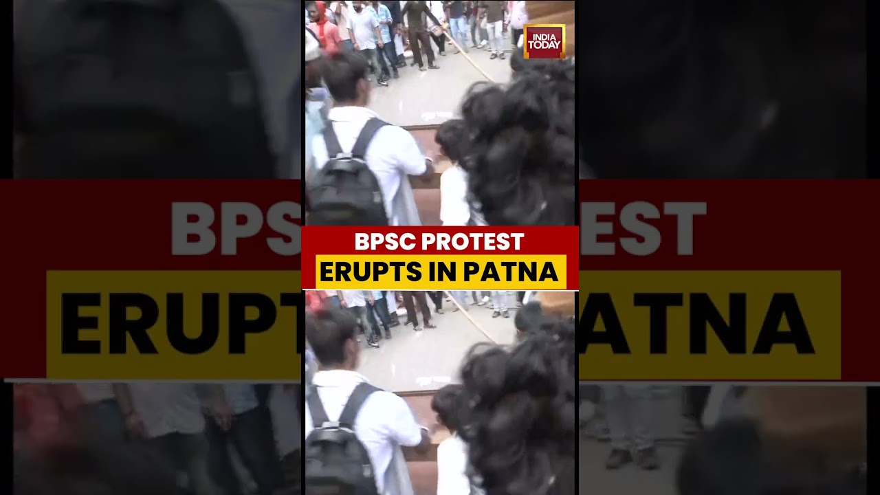 BPSC Exam Row Boils Over as Protesters Confront Barricades During Patna Demonstration #patna #bihar