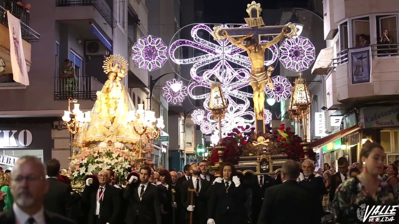 Procesión histórica de los Santos Patronos en Elda