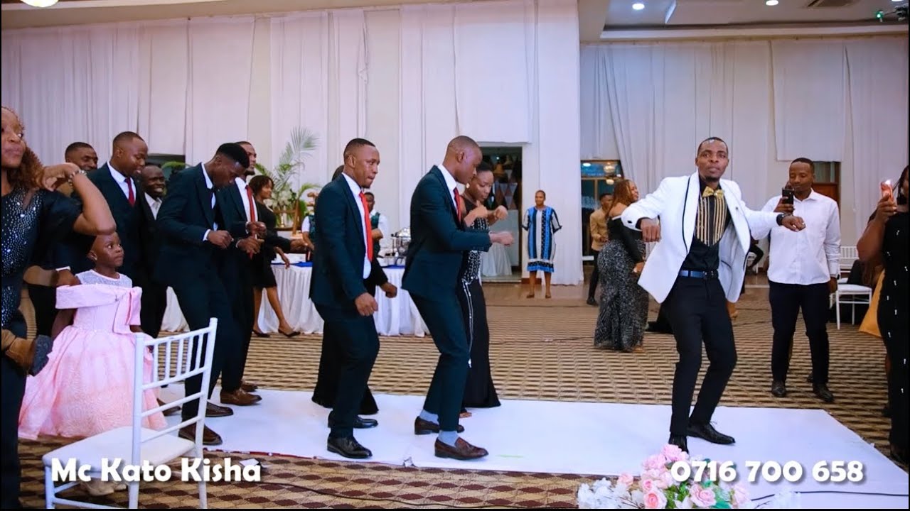 HUYU BW HARUSI SIO MCHEZO| UTAPENDA ALIVYOINGIA KWA BASHASHA AKISINDIKIZWA NA VIJANA WAKE| ONESMO 