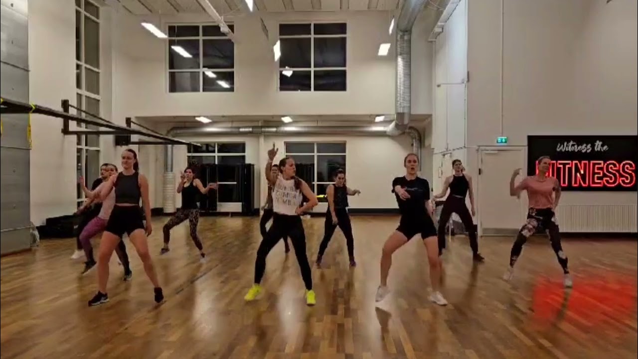 LOLO - Mr Vegas x Topo La Maskara / ZUMBA