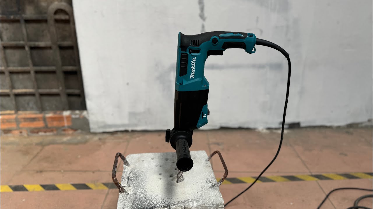 HR2670 New Makita Combination Hammer