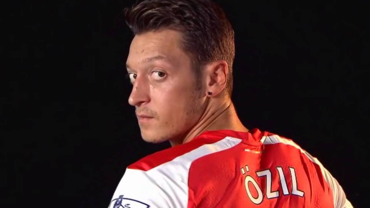 Mesut Ozil - Ridiculous