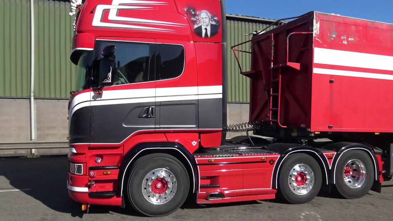 V8 Scania on the road 10