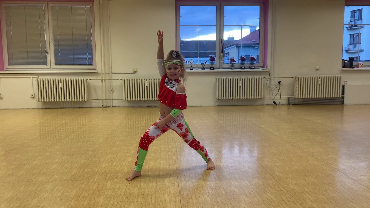Tereza Válková - MINI disco dance solo