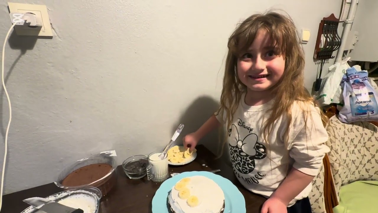 Doğum günü pastası  🎂👩‍🍳yaptık çok güze oldu