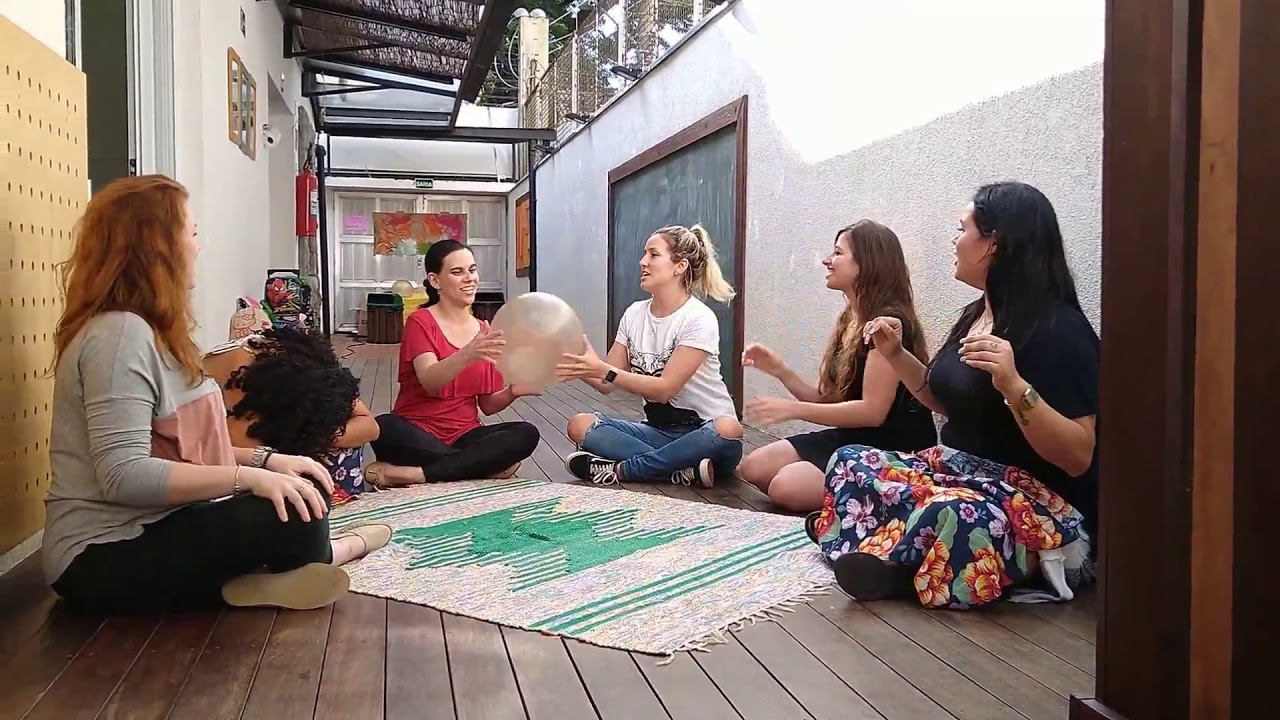 Sugestão de brincadeira batata quente