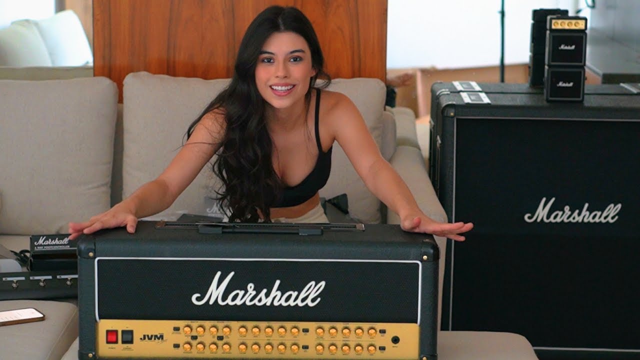 Распаковка легендарного усилителя Marshall
