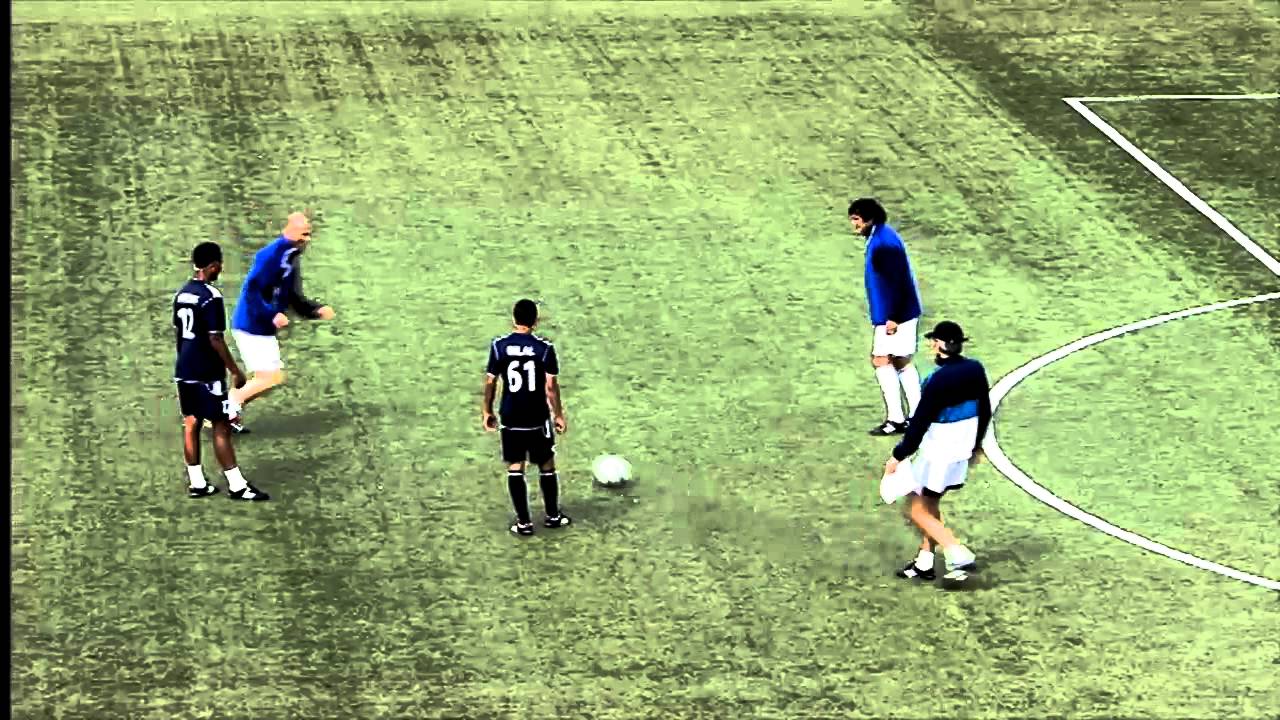Amazing "roulette" by Zidane with the cracks