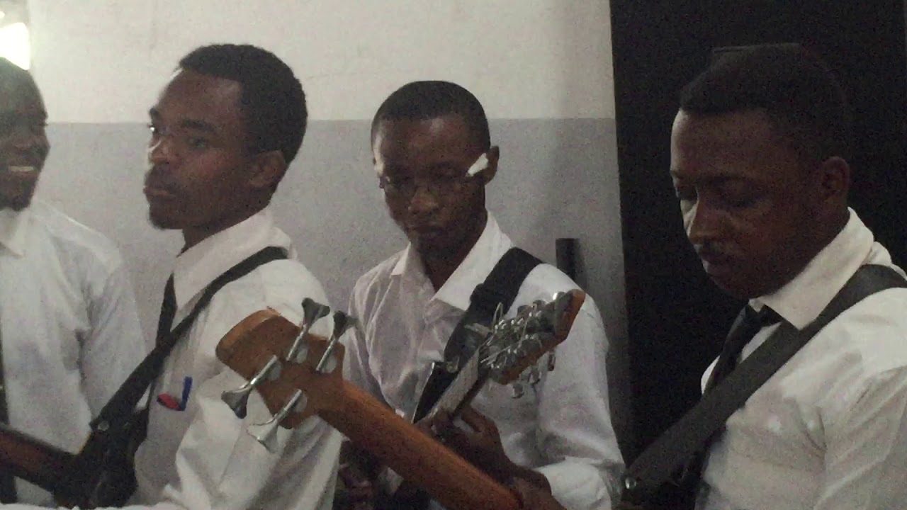 Nzolele Kota Ku Zulu - Chorale Centre Ngamaba 2015