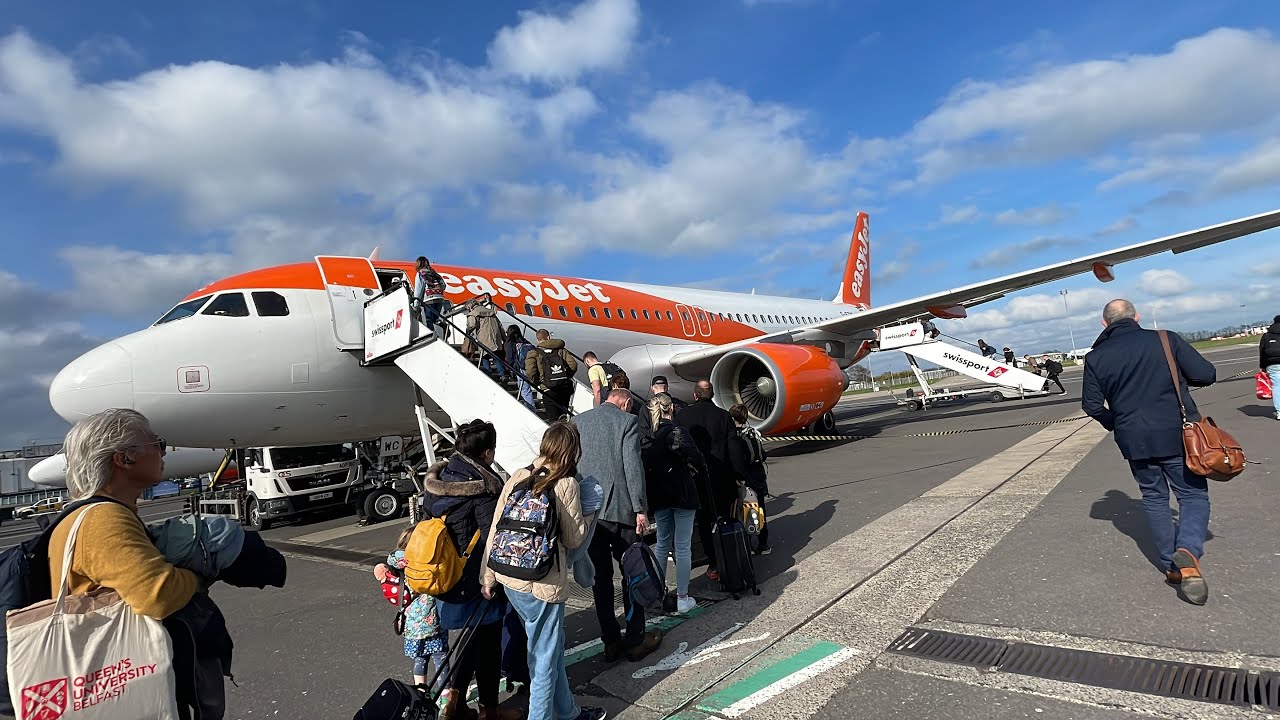 Belfast to Manchester flight video EasyJet A320 (03.4.23) G-EZWC