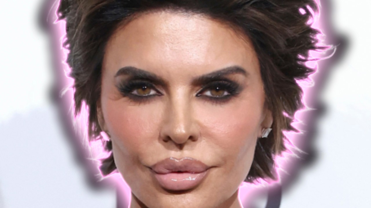 Lisa Rinna's Oscars Dress Was Made Of Real Hair And It’s Turning Heads
