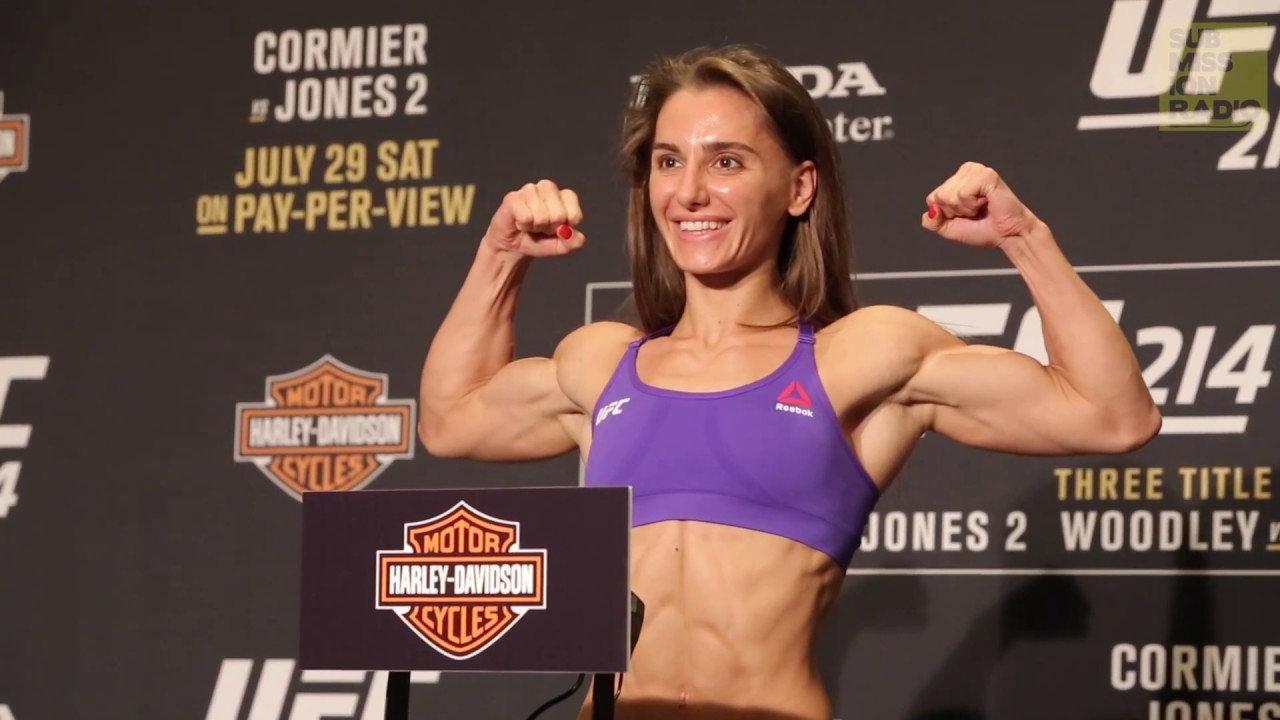 Alexandra Albu and Kailin Curran - Official Weigh-ins - (UFC 214: Cormier vs. Jones 2) - /r/WMMA