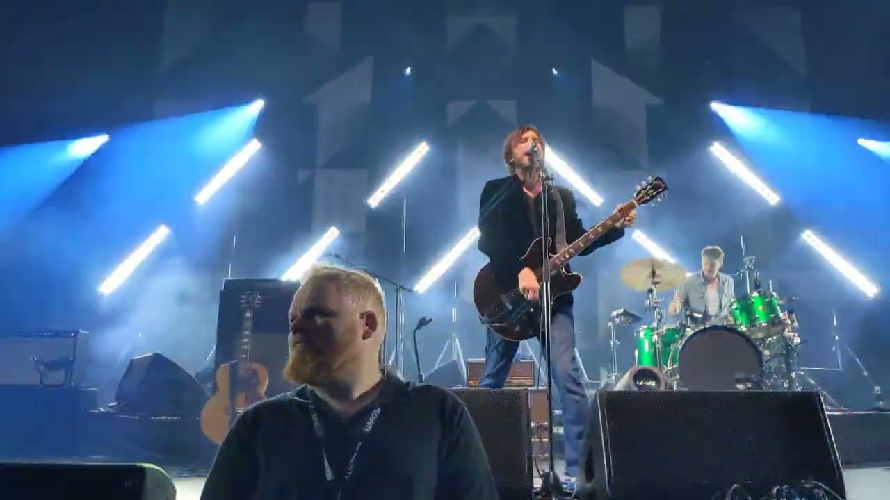Jet - Cold Hard Bitch (live @ The Forum 2023)