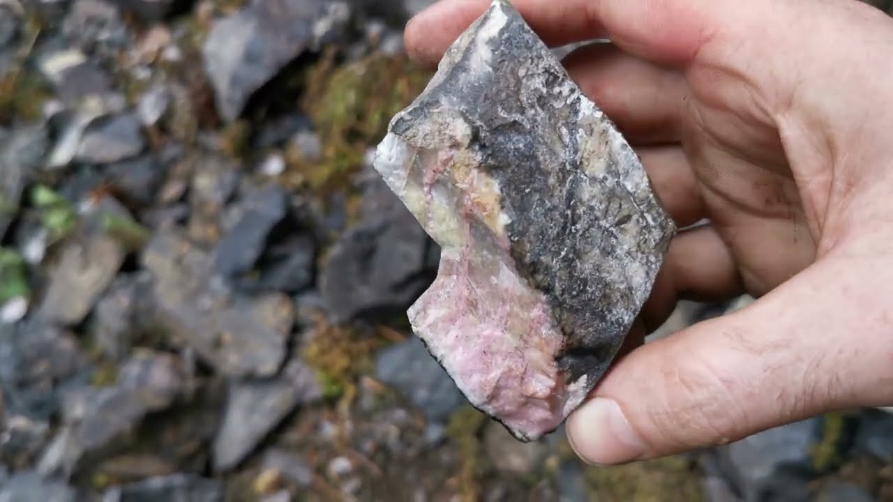 Rhodonite || Cowichan Lake, Vancouver Island, BC || Rockhounding