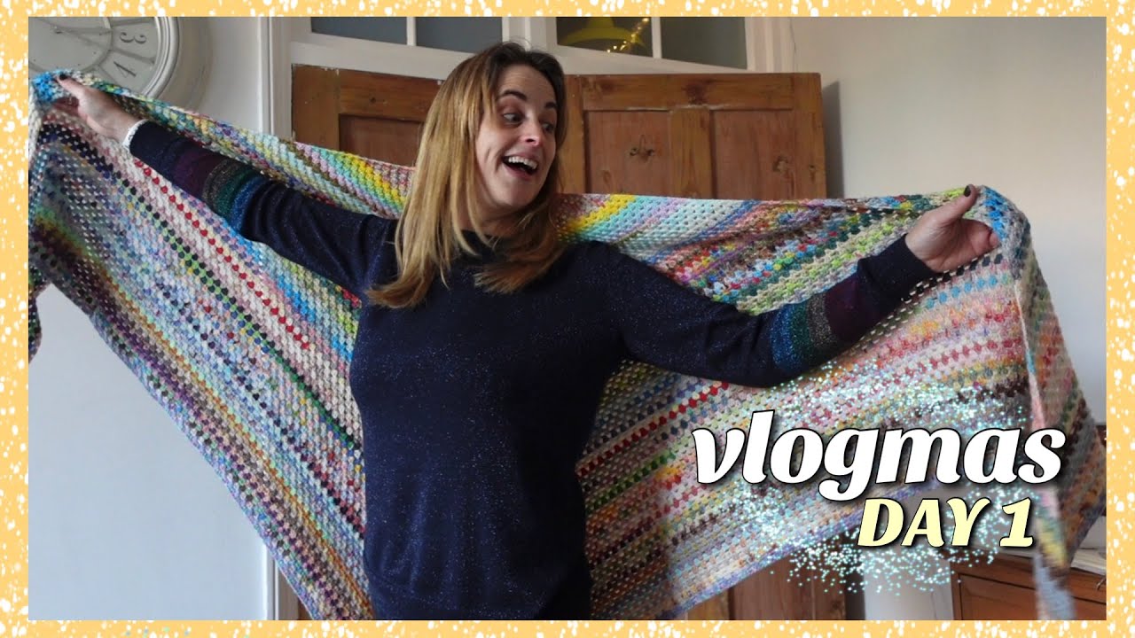 🌲 Yarn Advent Faffing | Christmas Reading | Snow! 🧶 Vlogmas Day 1