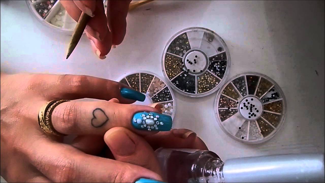 Como aplicar strass perolas nas unhas