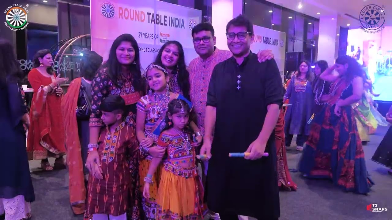 DISCO DANDIYA