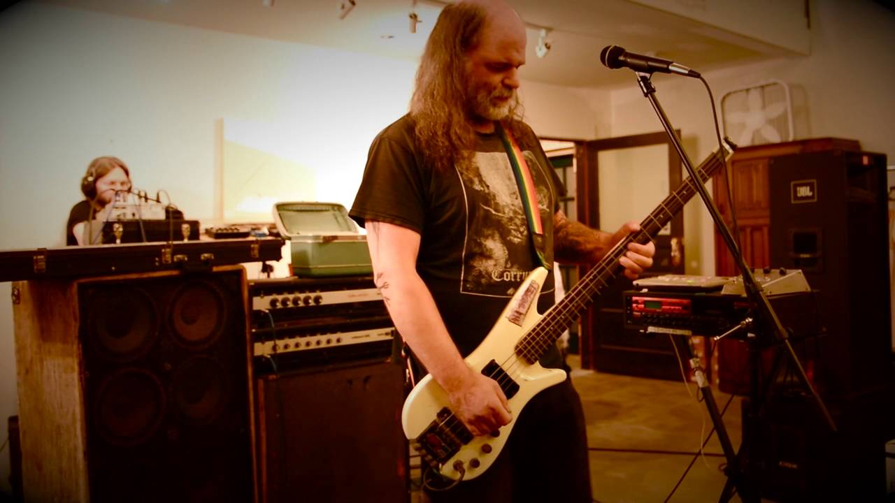Thrones Live at Shipwreck Vintage (1/6)