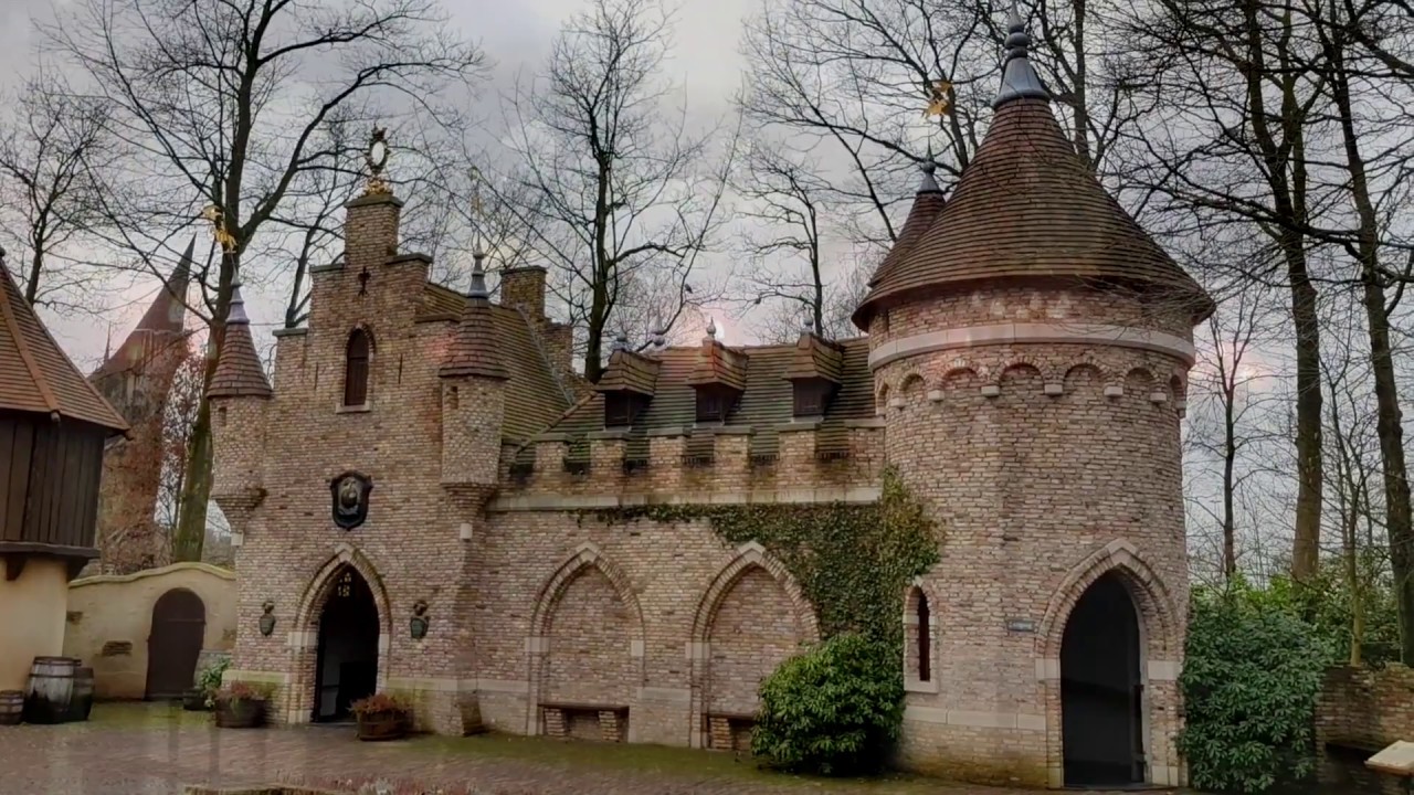 Efteling - Sneeuwwitje spiegeltje aan de wand