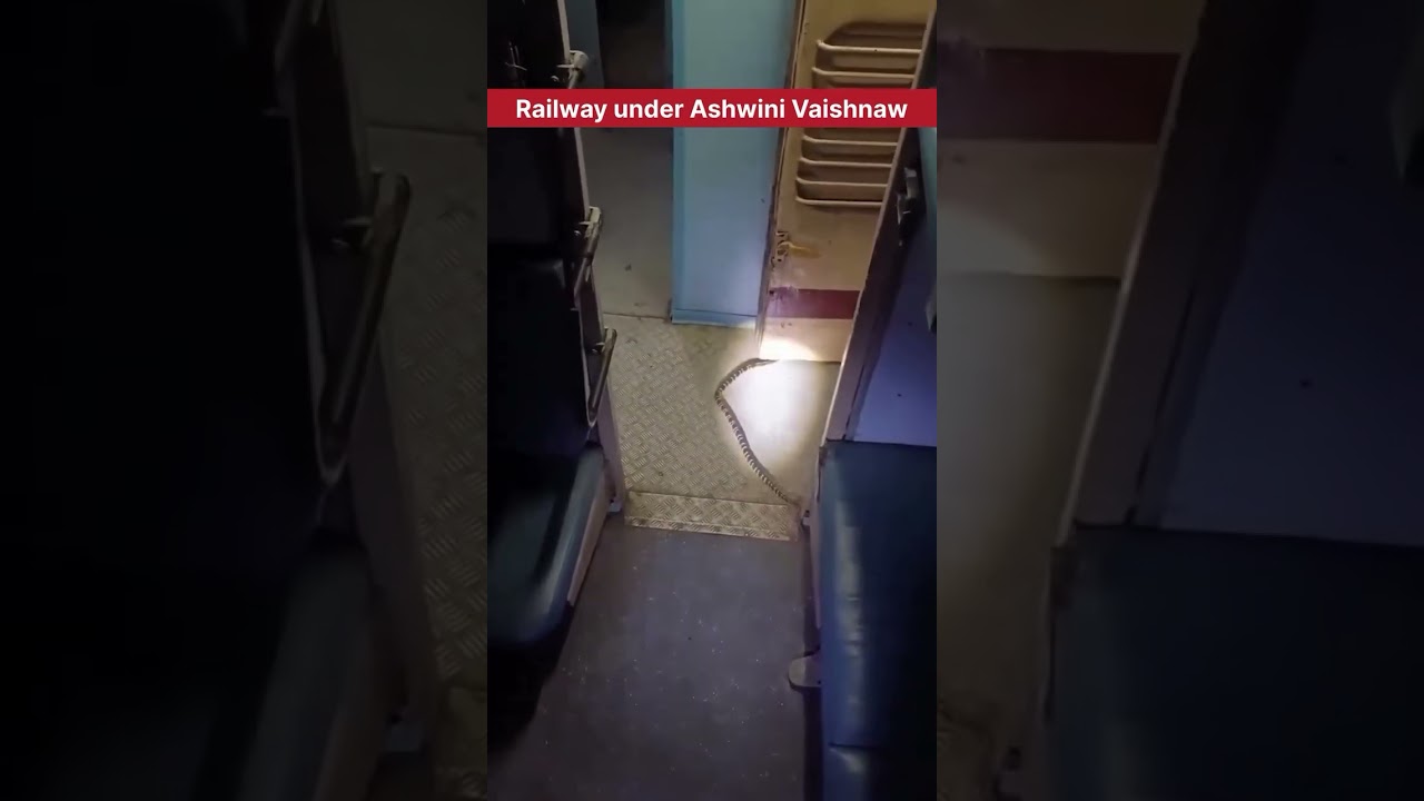 Ashwini Vaishnaw जी, ये कैसी Railway Service है? 😡😱 #indianrailways #shorts
