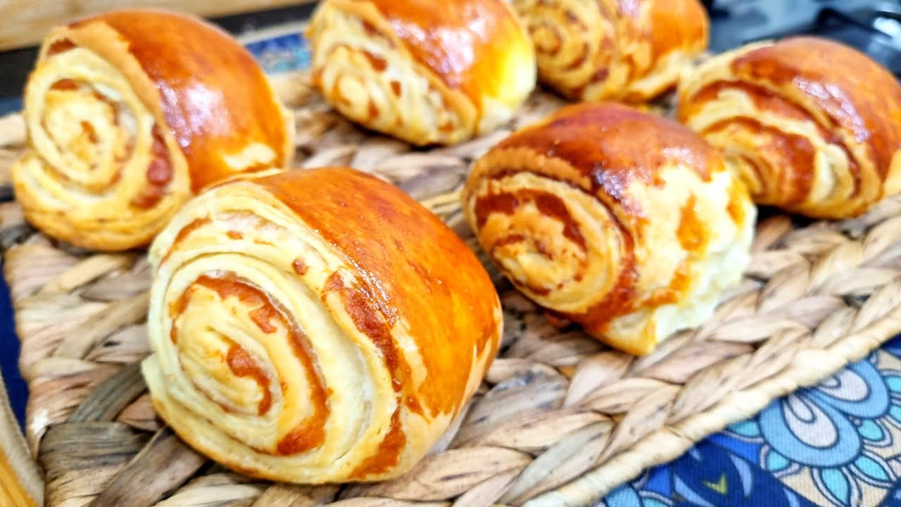 مطبخ ام وليد / بتي بان مالحين 😋محشيين فرماج ، مورقين و خفاف و شحال ساهلين في الخدمة .