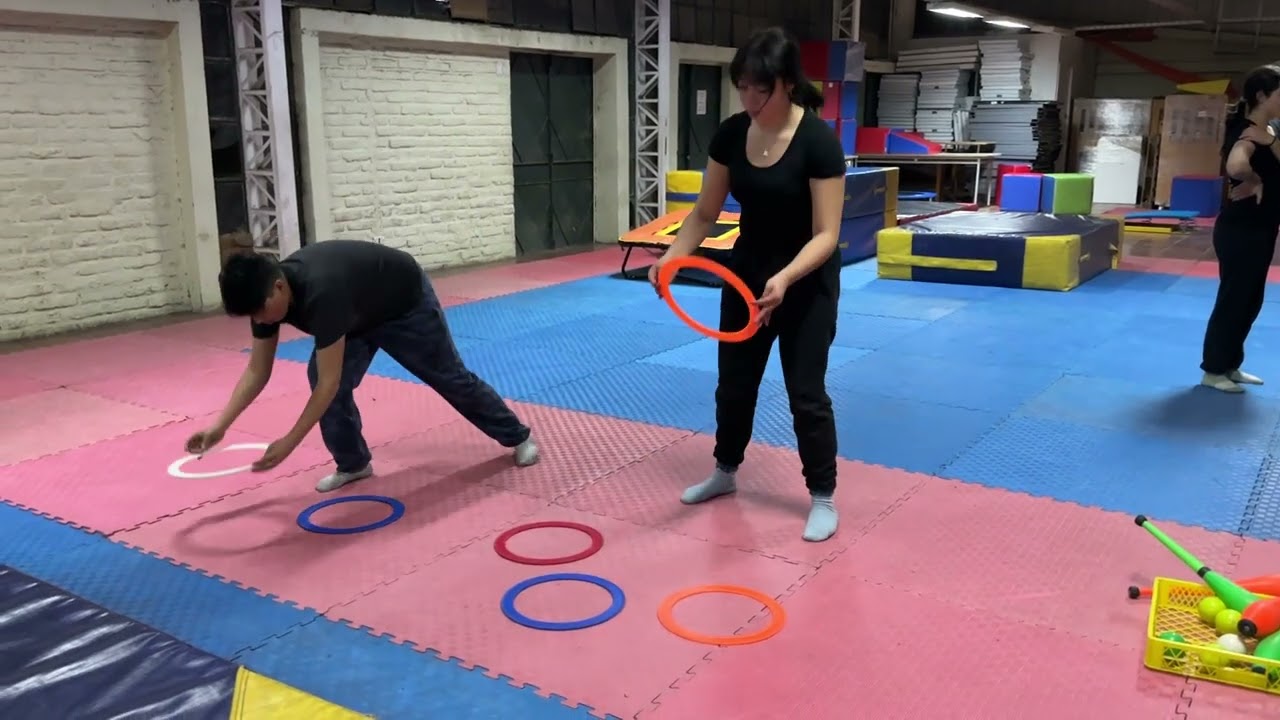 Improvisación e investigación con los juguetes de malabarismo #CircoSocial