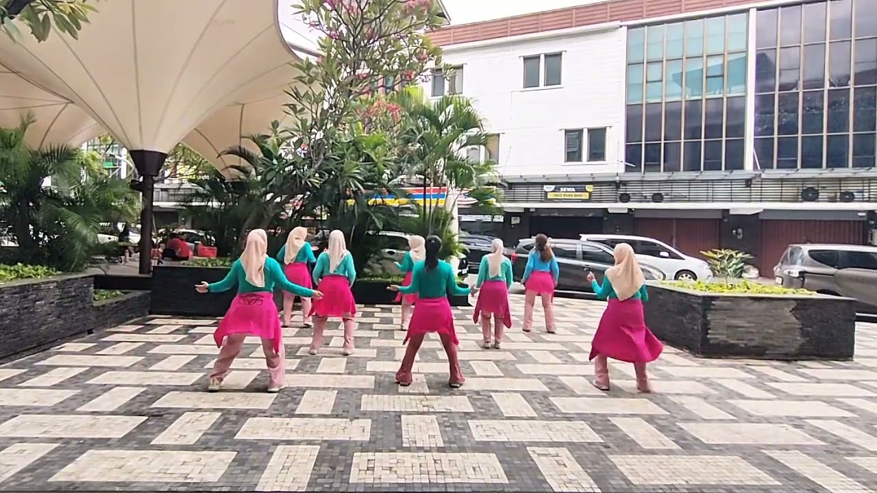 Going Up,Up,Up | Line Dance | @asbare bare @rini hukom @atit Sri @luci | Demo : Happy Dancing 