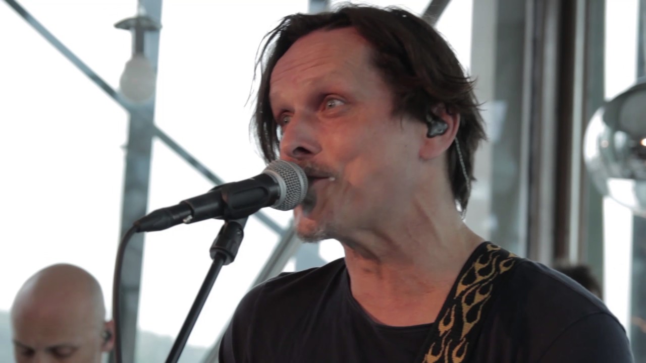 Chinaski - Víno / City live (26.4.2017)