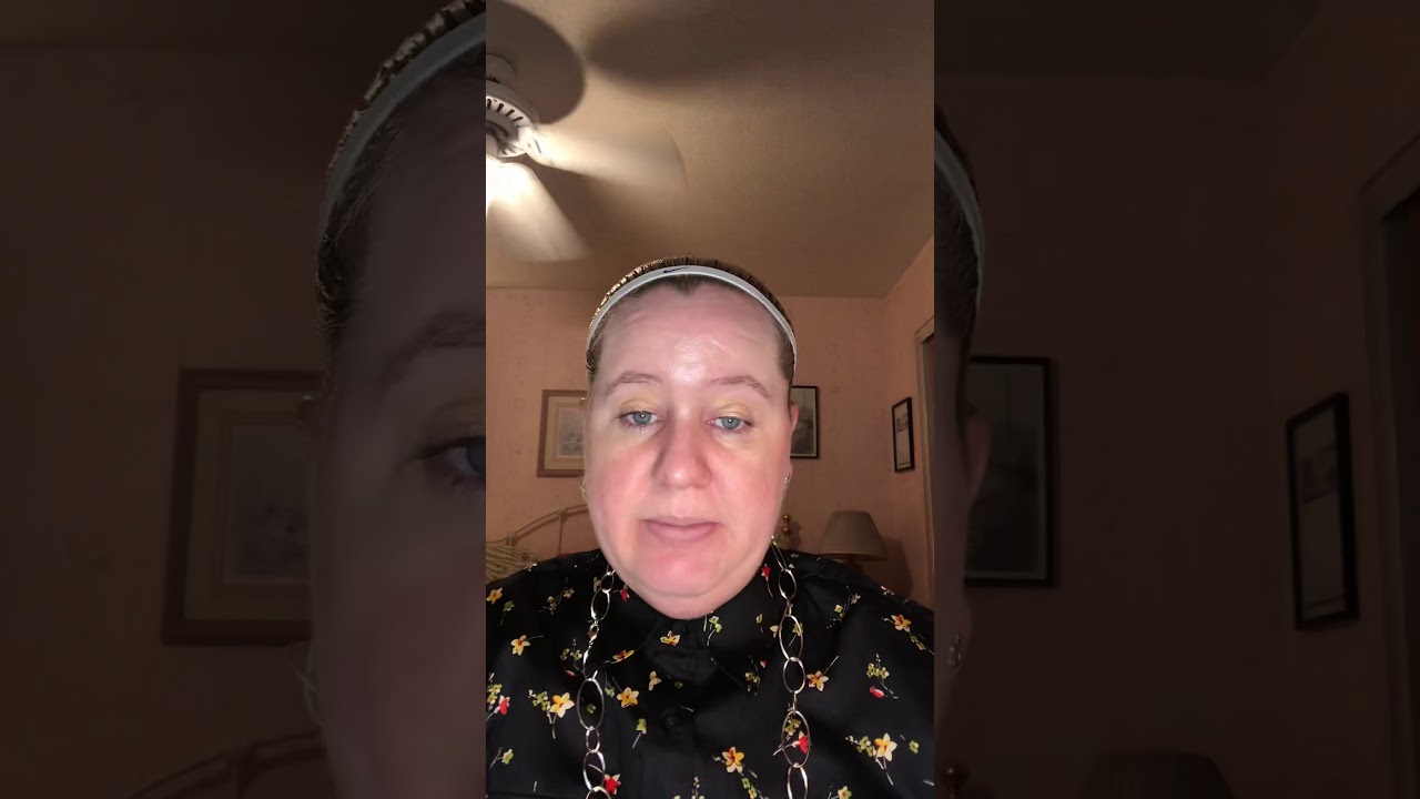 Kylie Cosmetics Holiday Lip Kit Demo