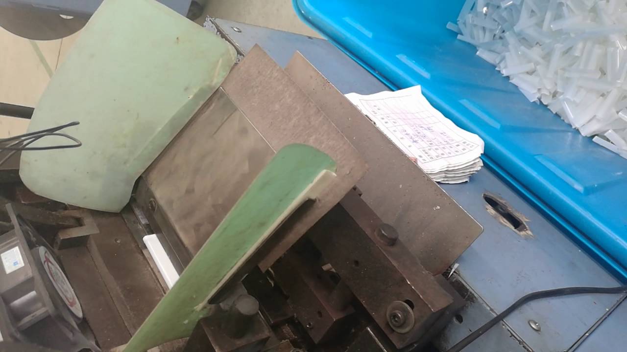slot paper cutting and forming machine