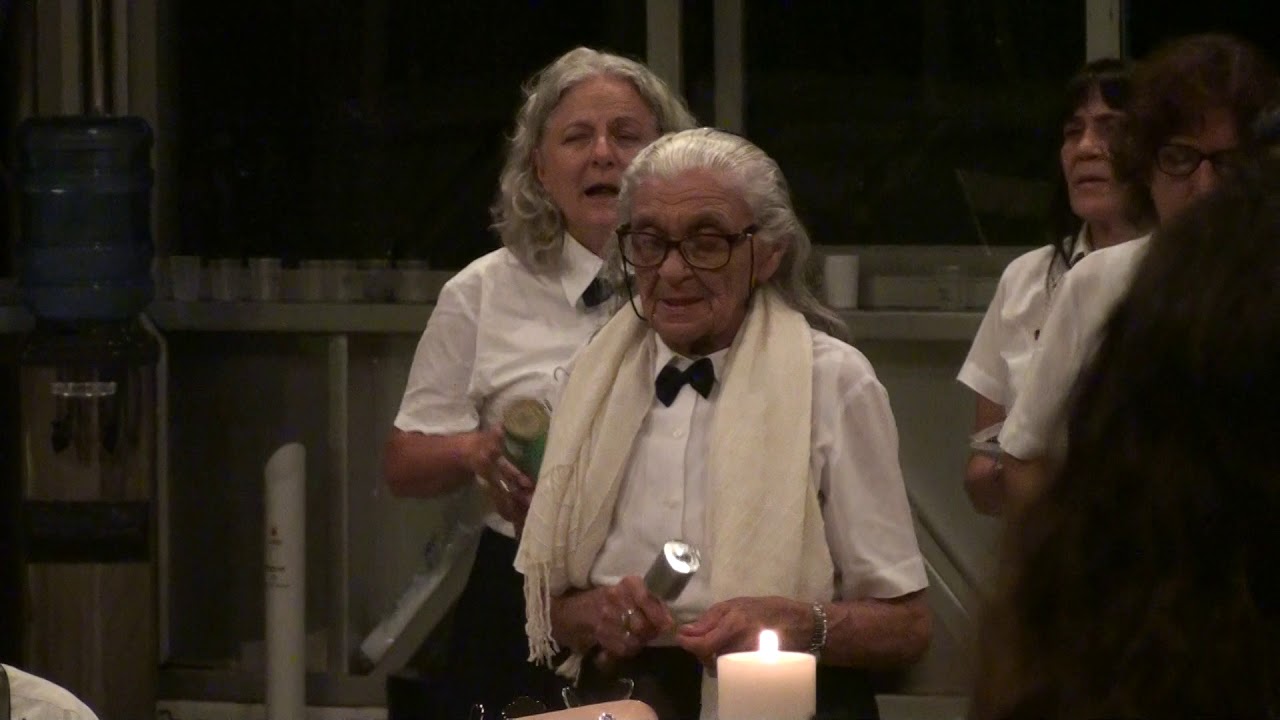 MAD. JÚLIA CANTA JOÃO PEREIRA NA FLOR DE JAGUBE -