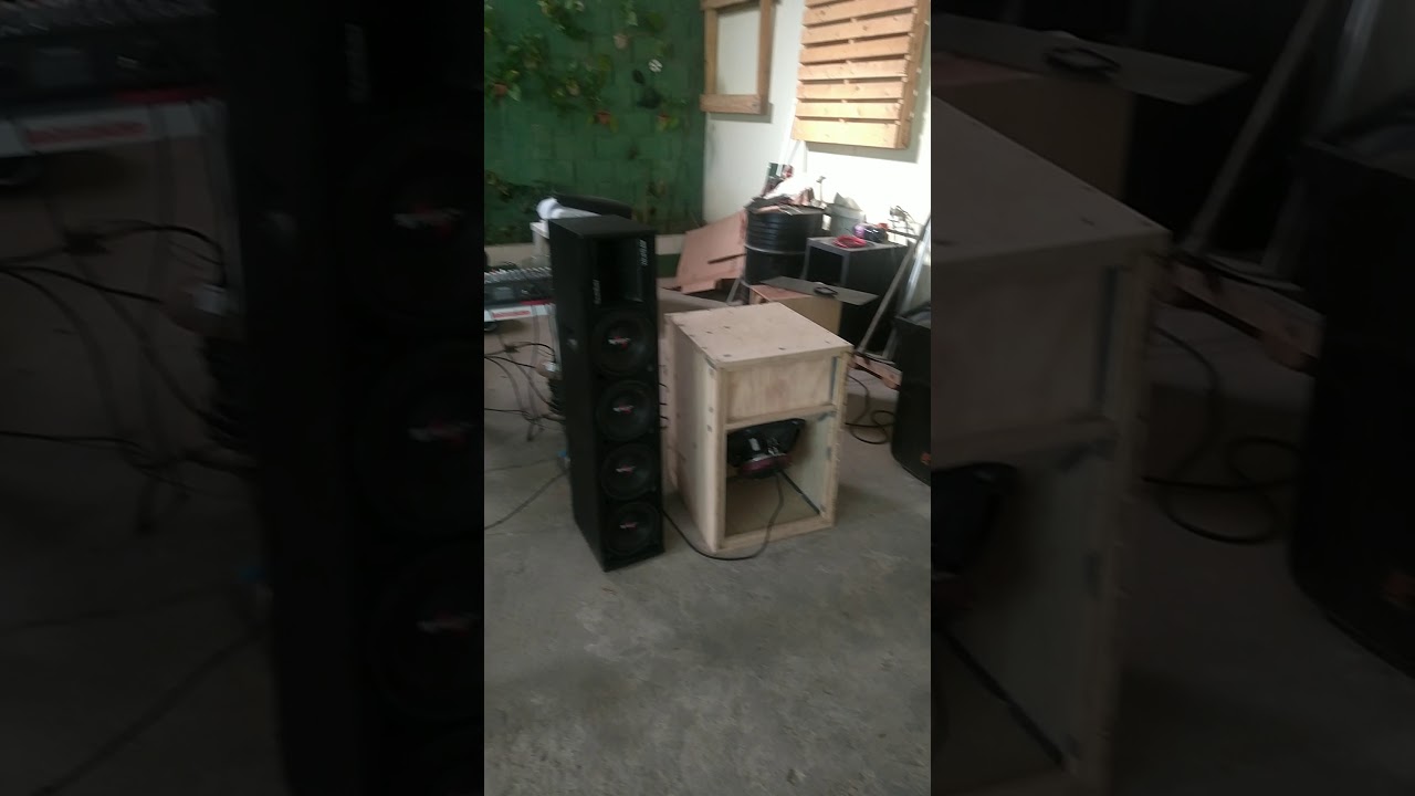 Conjuntos sub t15 oversound e torre LINE Array vertical