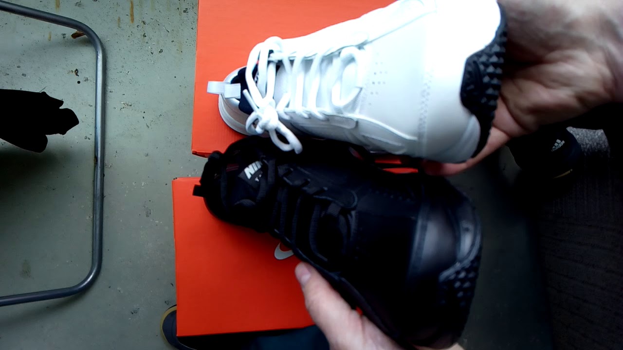 Nike T-lite белые и черные сравнение
