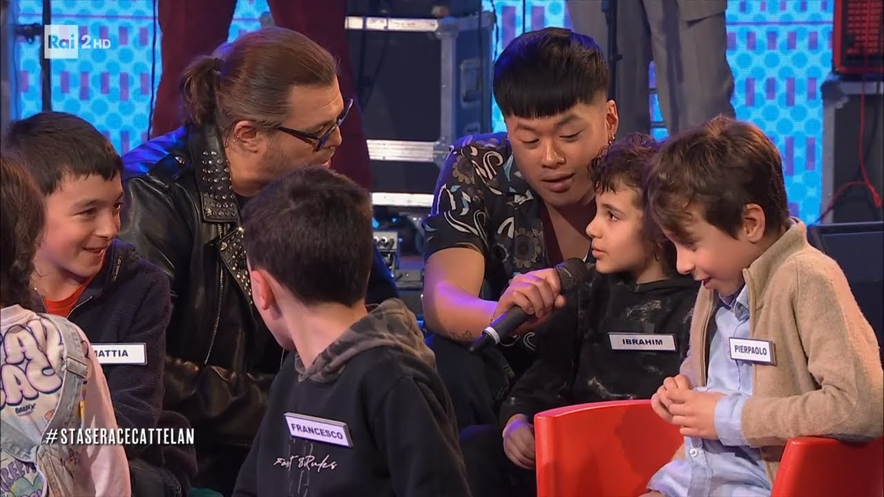 Grignani intervistato dai bambini - Stasera c'è Cattelan su Raidue 23/02/2023