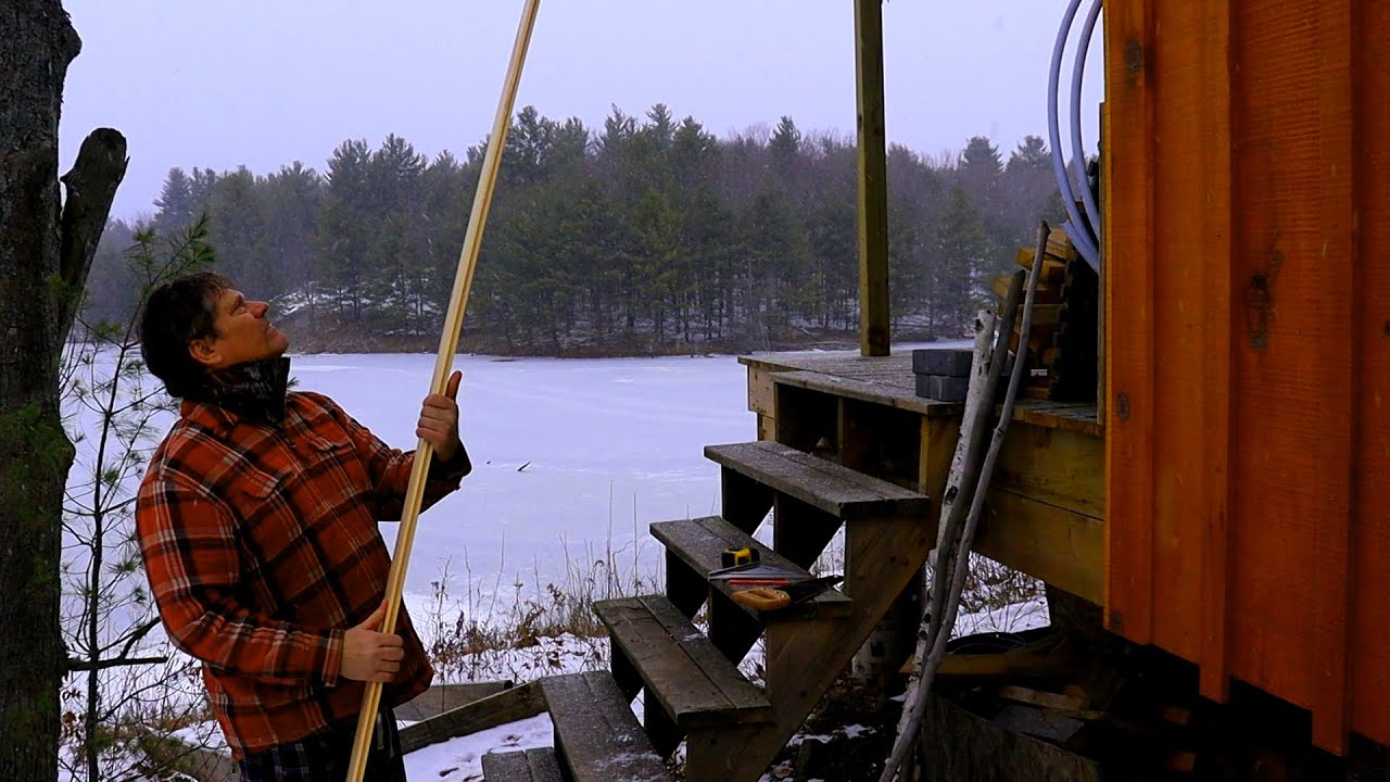 Off Grid Living in the Canadian Wilderness
