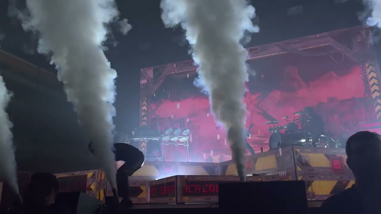 Bring Me The Horizon - Obey (Live in München 2023 / Front Row / 4K)