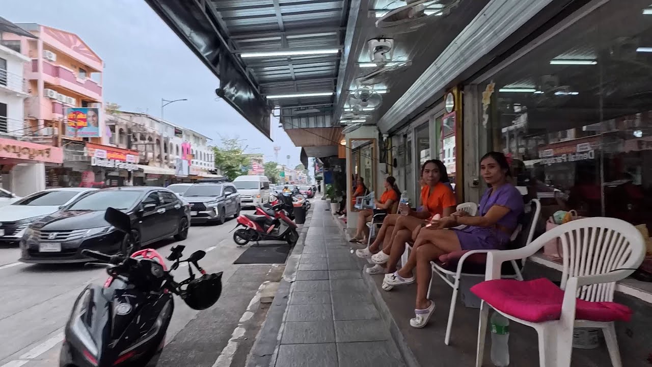 Pattaya in Light Rain 🇹🇭 | Central Pattaya Road Daytime Walk