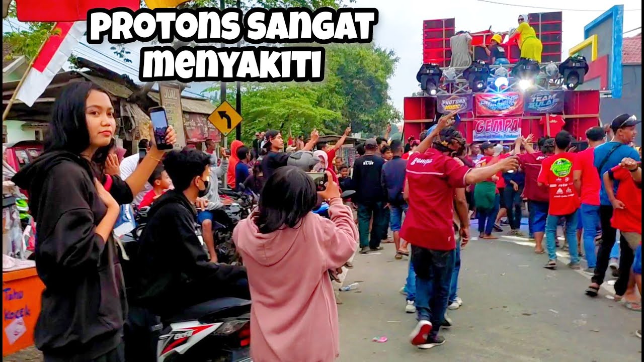 Gempa protons audio gasak penonton karnaval