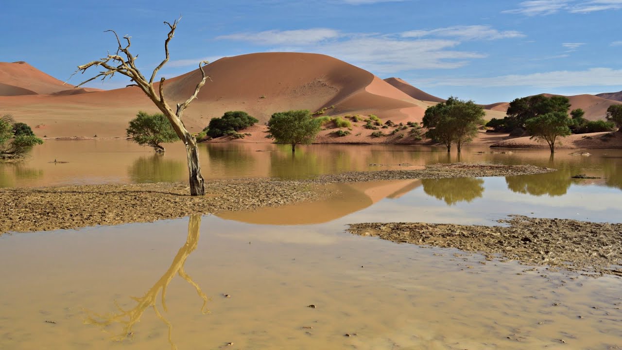 From Hentiesbay to a Sossusvlei full of water