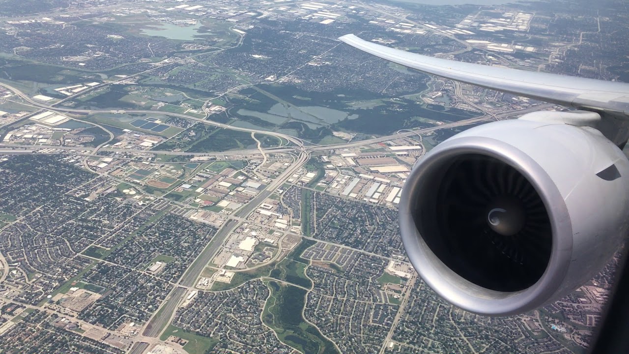 American Airlines Boeing 777-300ER Takeoff from Dallas/Fort Worth International Airport