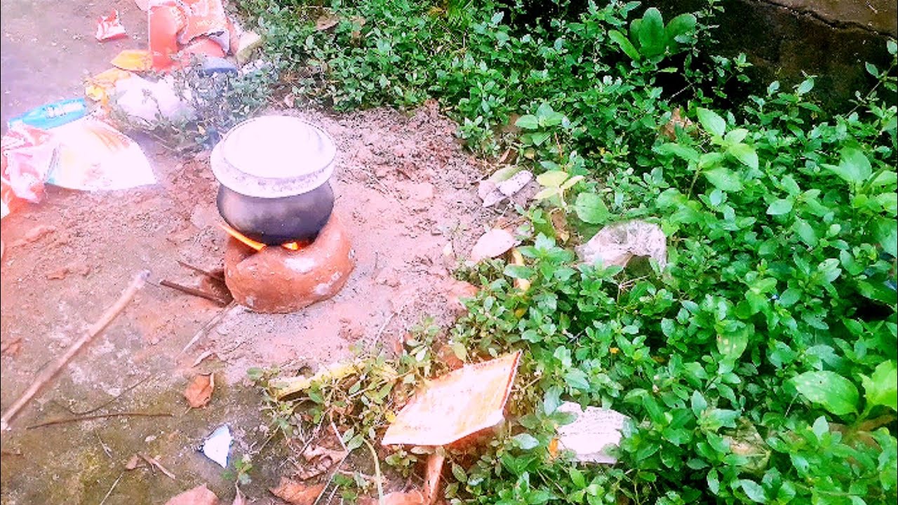 দাদীর সাথে মাটির চুলায় ছোলা সিদ্ধ! ছোট্ট মাহের আর আদিবার দারুন রান্নার মজা 🍲🔥 #villagelife  