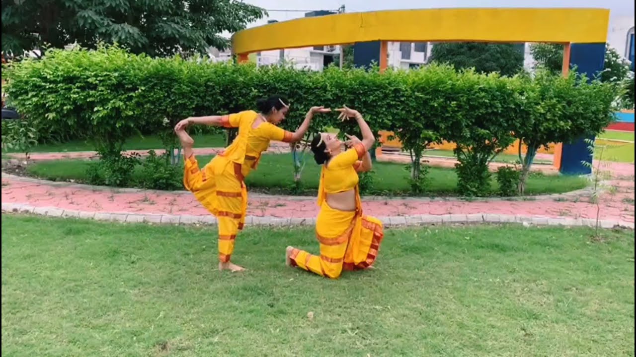 Aplam Chaplam|Mother daughter dance|old song|old is gold|Dance with Mother and daughter