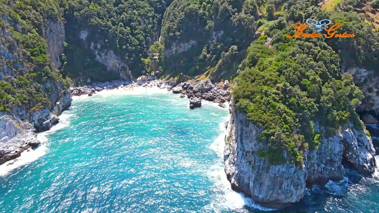 &Pi;&Alpha;&Rho;&Alpha;&Lambda;&Iota;&Alpha; &Phi;&Alpha;&Kappa;&Iota;&Sigma;&Tau;&Rho;&Alpha;, &Pi;&Eta;&Lambda;&Iota;&Omicron;. FAKISTRA BEACH, PELION, GREECE.