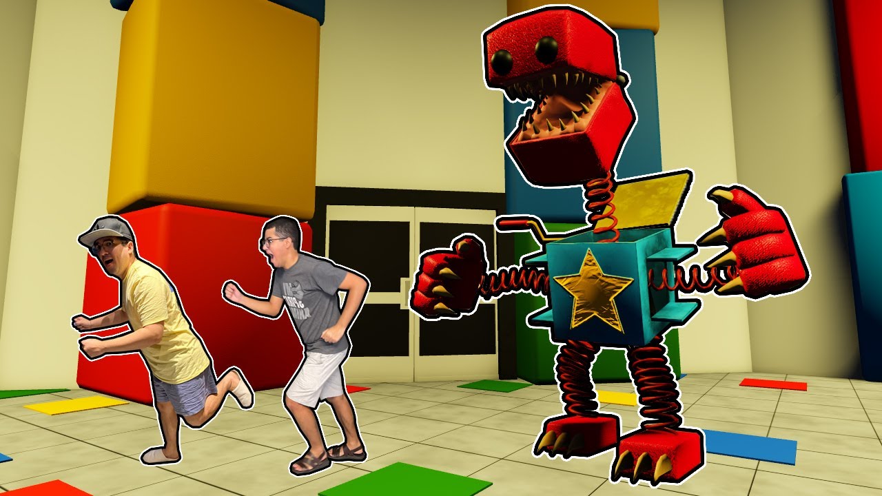 FOMOS PERSEGUIDOS PELO BOXY BOO DENTRO DE UMA FÁBRICA!!!