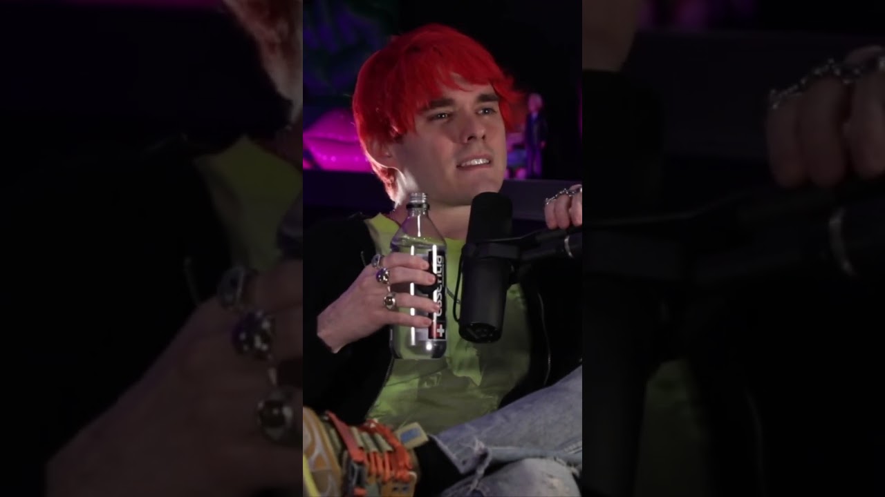 Awsten Knight of Waterparks stopped praying 🙏❌