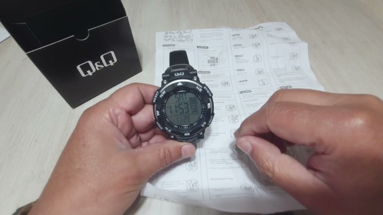 Reloj Q&Q hombre Modelo M124J002Y
