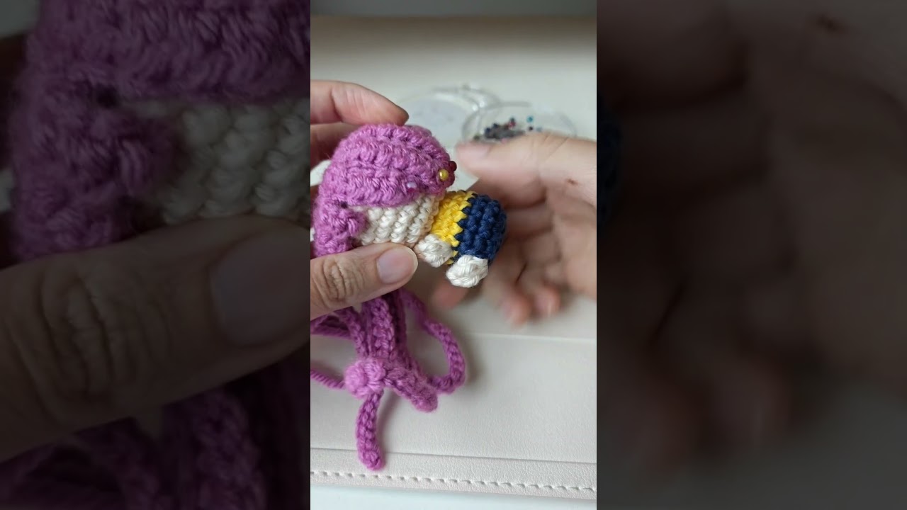how to attach hair to amigurumi dolls #huntrix #crochet #amigurumi #amigurumidoll #hair #crochetdoll