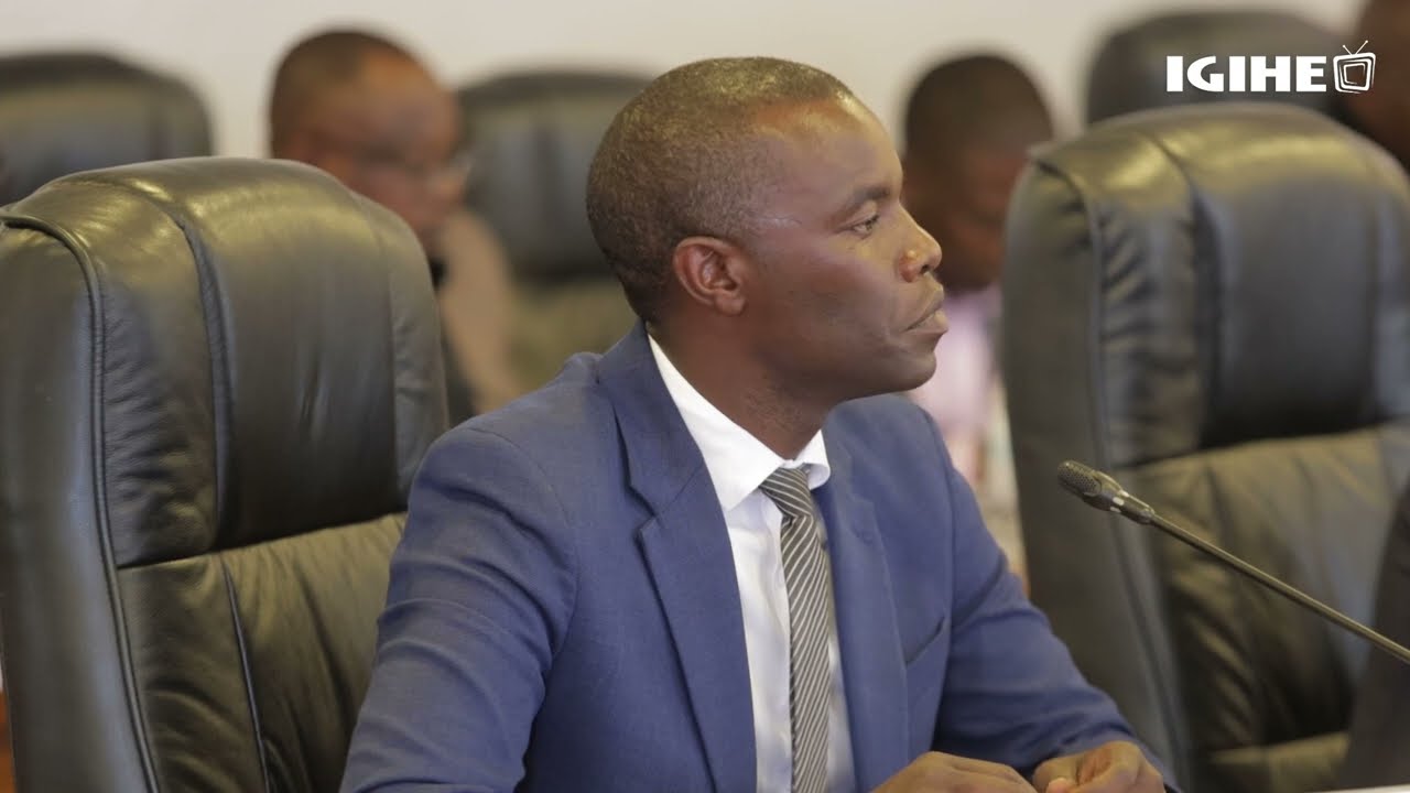 Banze gutanga imisoro kubera gutura mu misozi|Akarere ka Nyamagabe kananiwe kwisobanura imbere y PAC