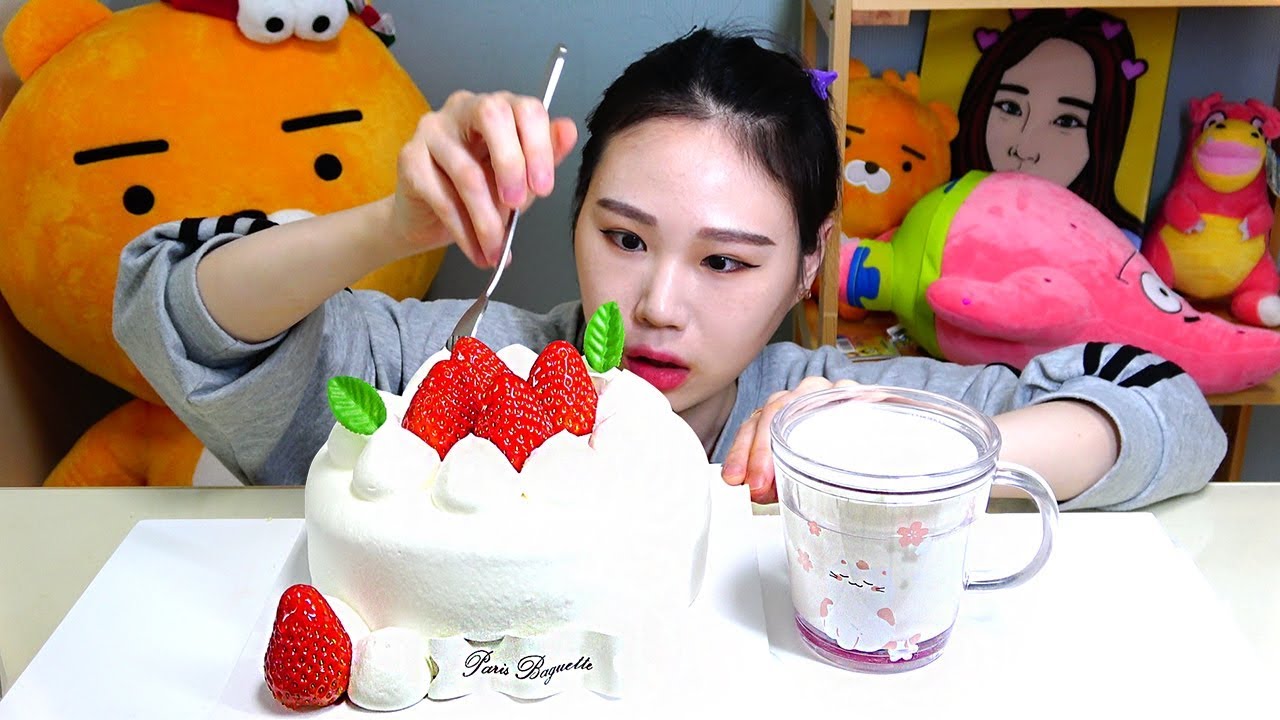 우유생크림케이크 먹방 Mukbang