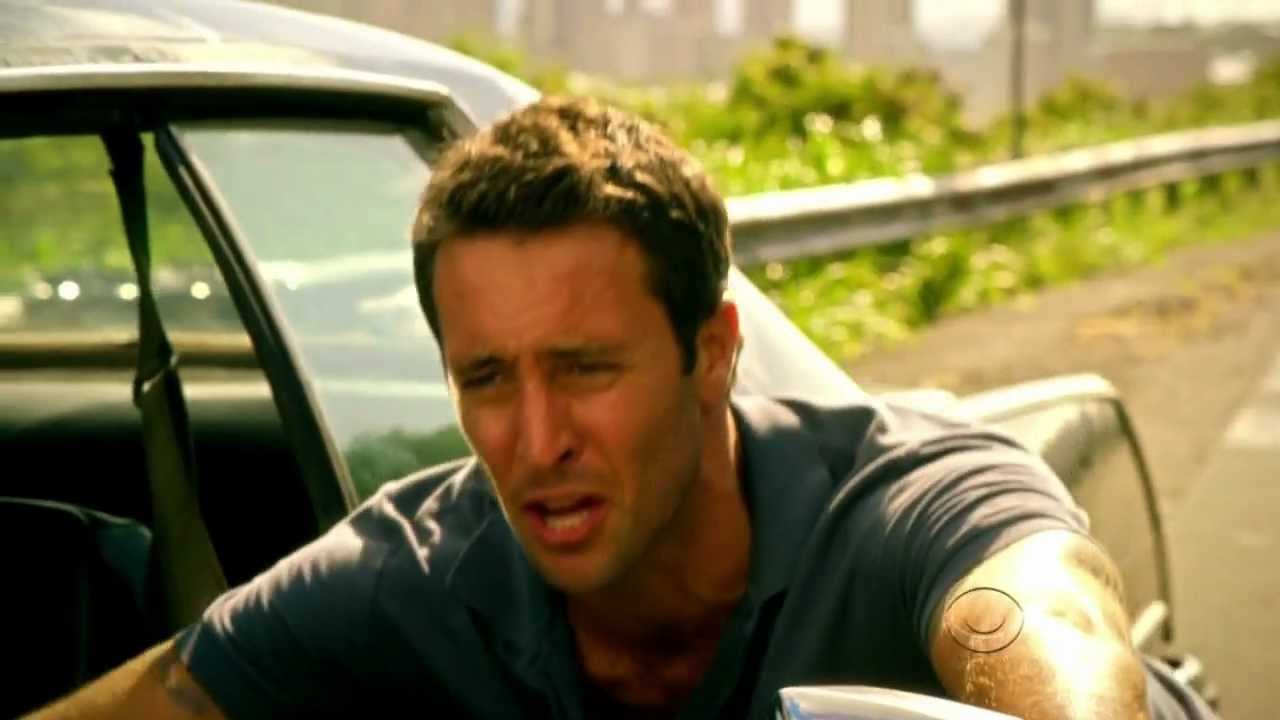 Alex O'Loughlin - Steve McGarrett - Arms